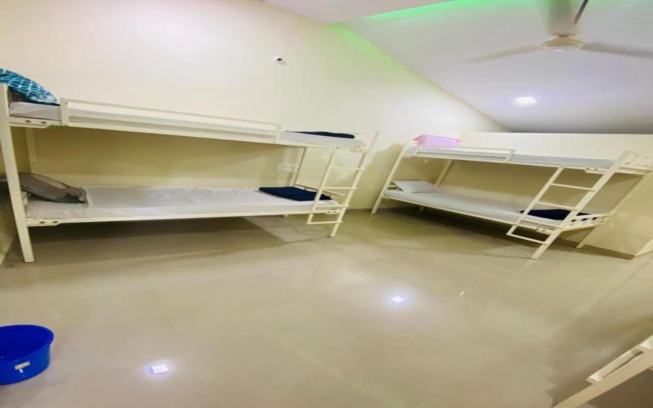 Hotel Megha Resort ハンピ エクステリア 写真
