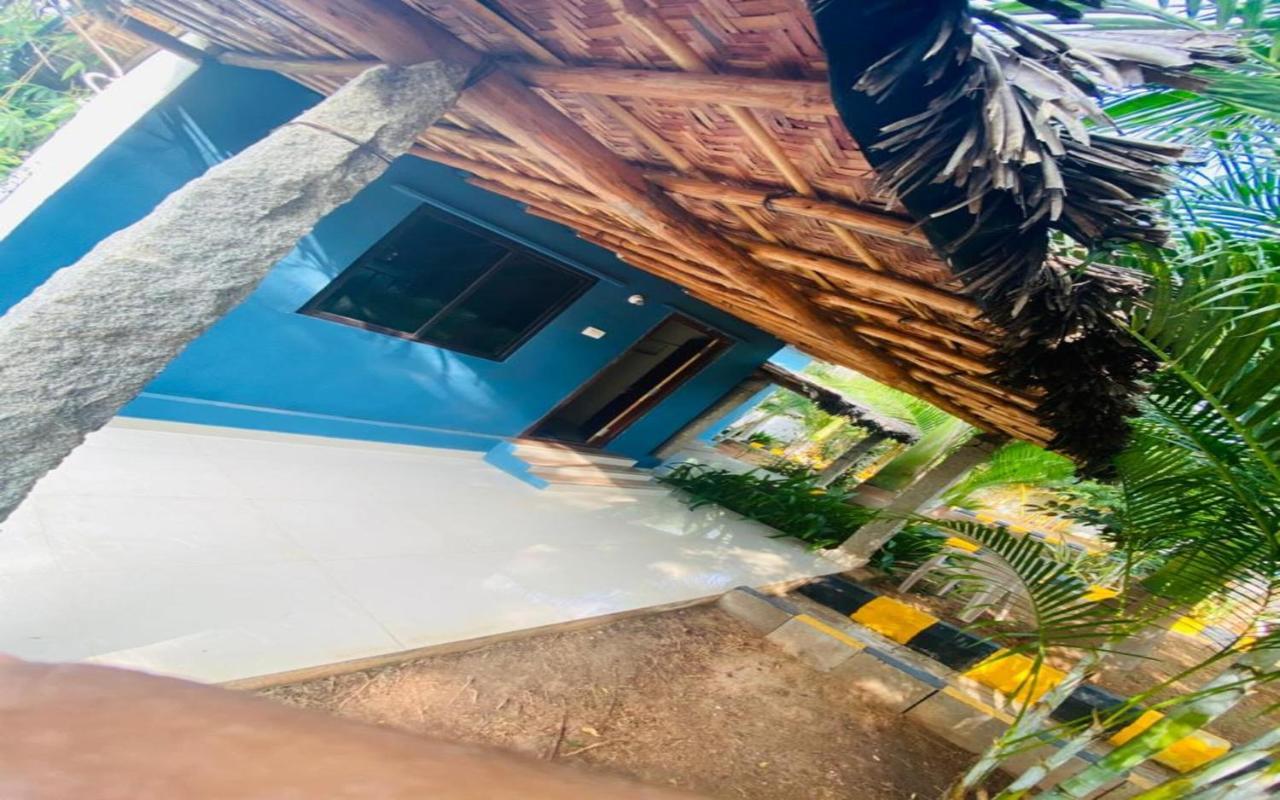 Hotel Megha Resort ハンピ エクステリア 写真