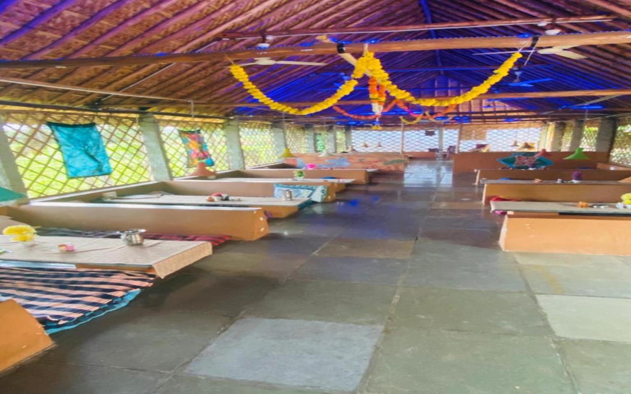 Hotel Megha Resort ハンピ エクステリア 写真