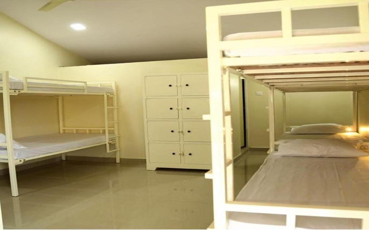 Hotel Megha Resort ハンピ エクステリア 写真
