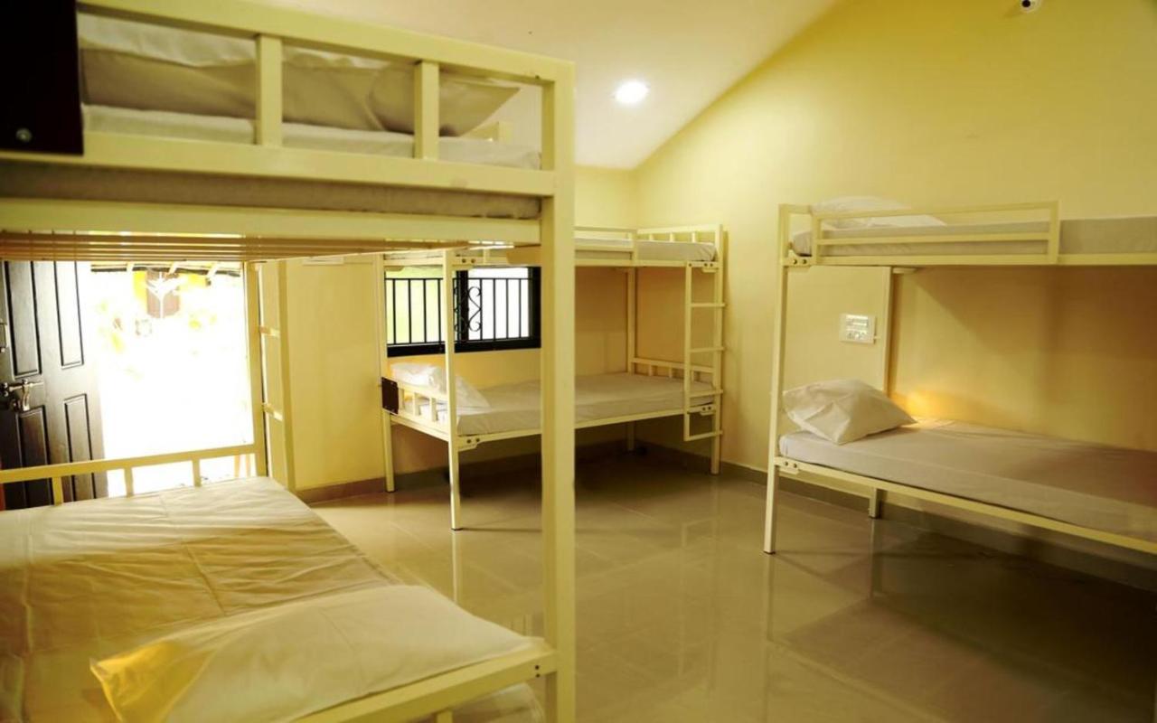 Hotel Megha Resort ハンピ エクステリア 写真